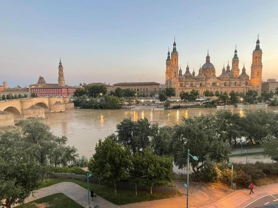 Apartamento Con Vistas Al Pilar Con Aparcamiento Privado Сарагоса Екстер'єр фото